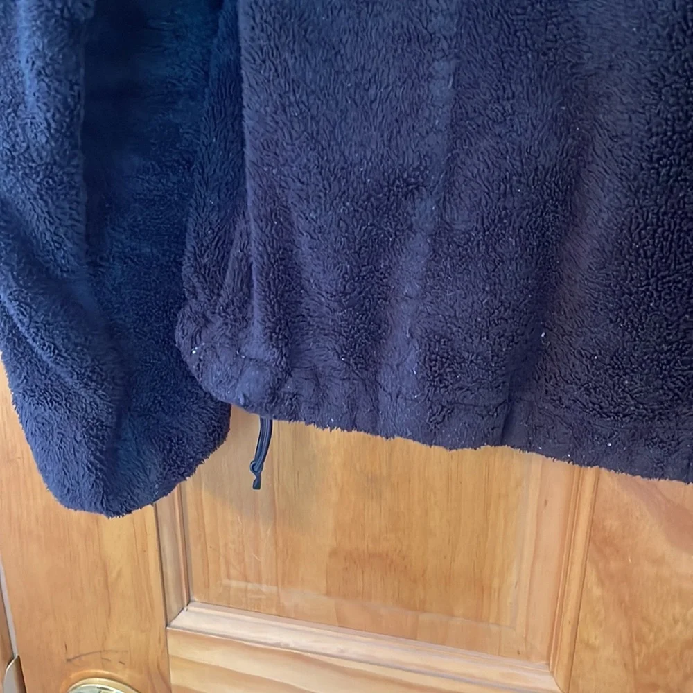 Women’s The North Face Fleece Jacket - Picture 7 of 7